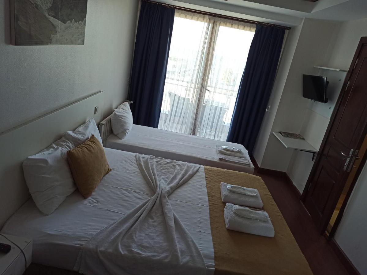 Buyukada Comfort Otel Adalar Exteriér fotografie