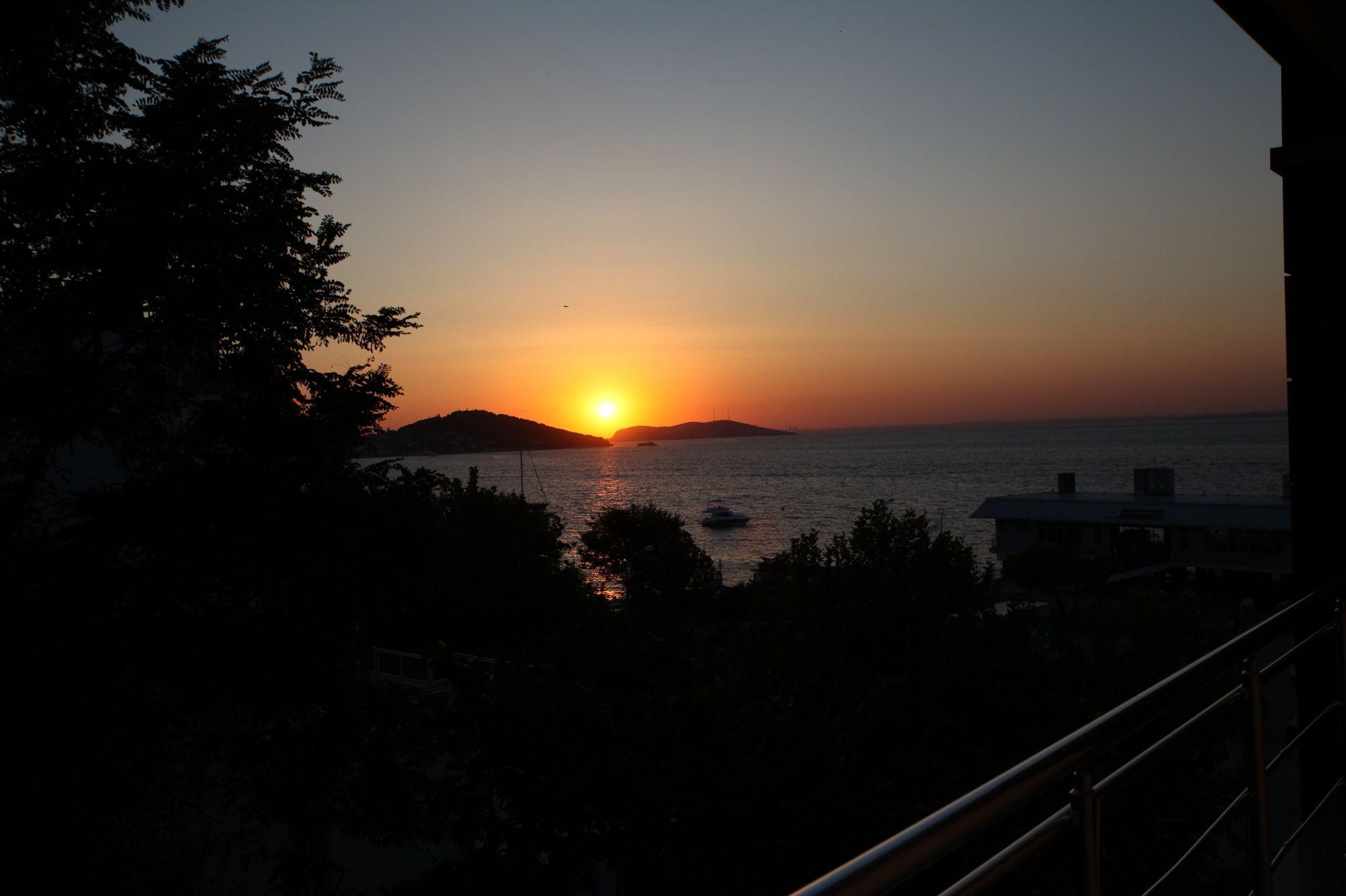 Buyukada Comfort Otel Adalar Exteriér fotografie